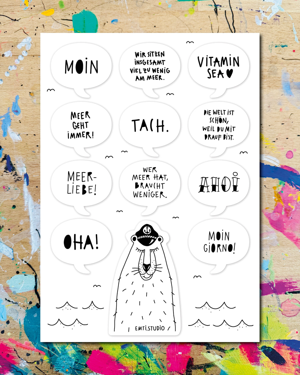 Stickerbogen mit Sprüchen und einem Bären mit Kapitänsmütze im Meer, darunter „Moin“, „Vitamin Sea“, „Meerliebe!“ und „Ahoi“